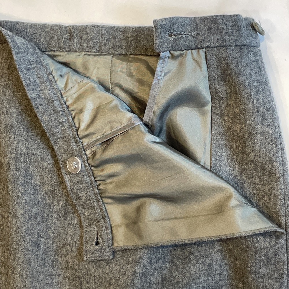 Vintage Pendleton Gray Skirt 100% Virgin Wool Size 18 Pockets Lined Made In USA - Picture 10 of 16